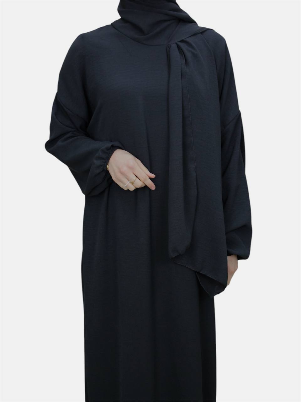 Einteilige Abaya mit integriertem Hijab